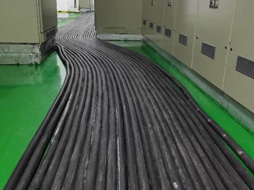 贵州如何根据理论计算公式计算温度对特定电压测量结果的影响？