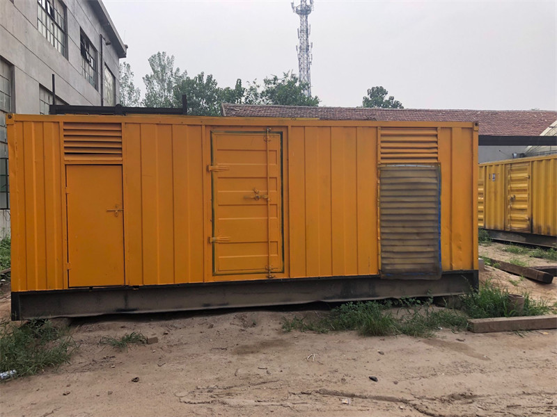 贵州发电机出租进行负载测试时，电瓶电量不足的具体判断标准是什么？